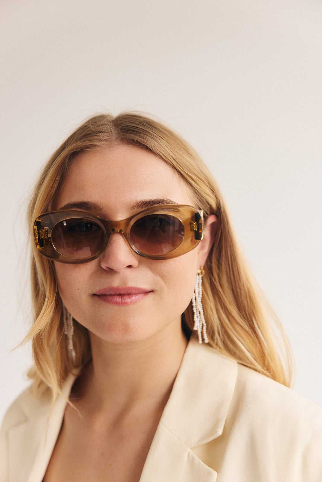 Loewe zonnebril LW40175U 96F